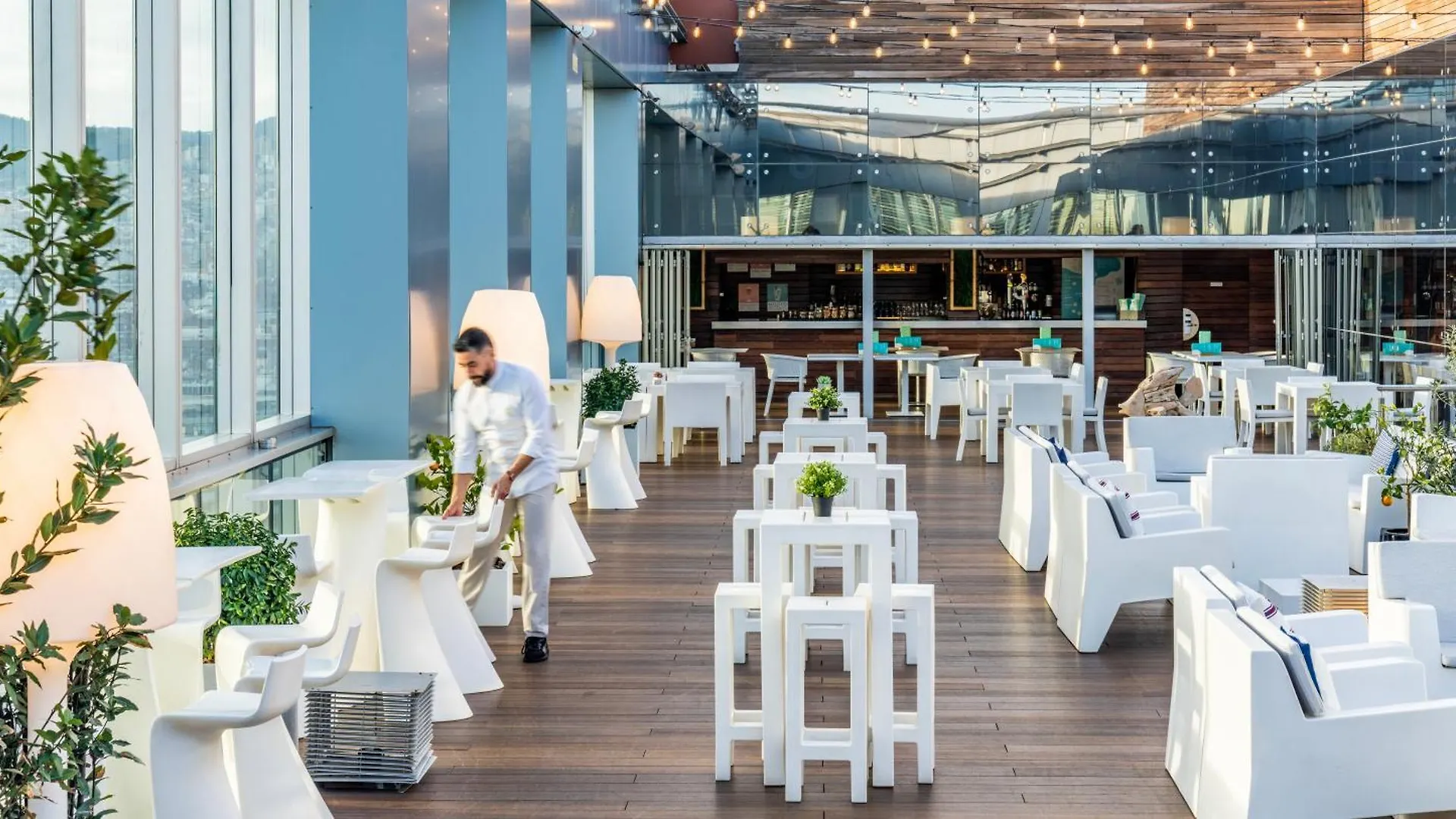Novotel Barcelona City 4*,