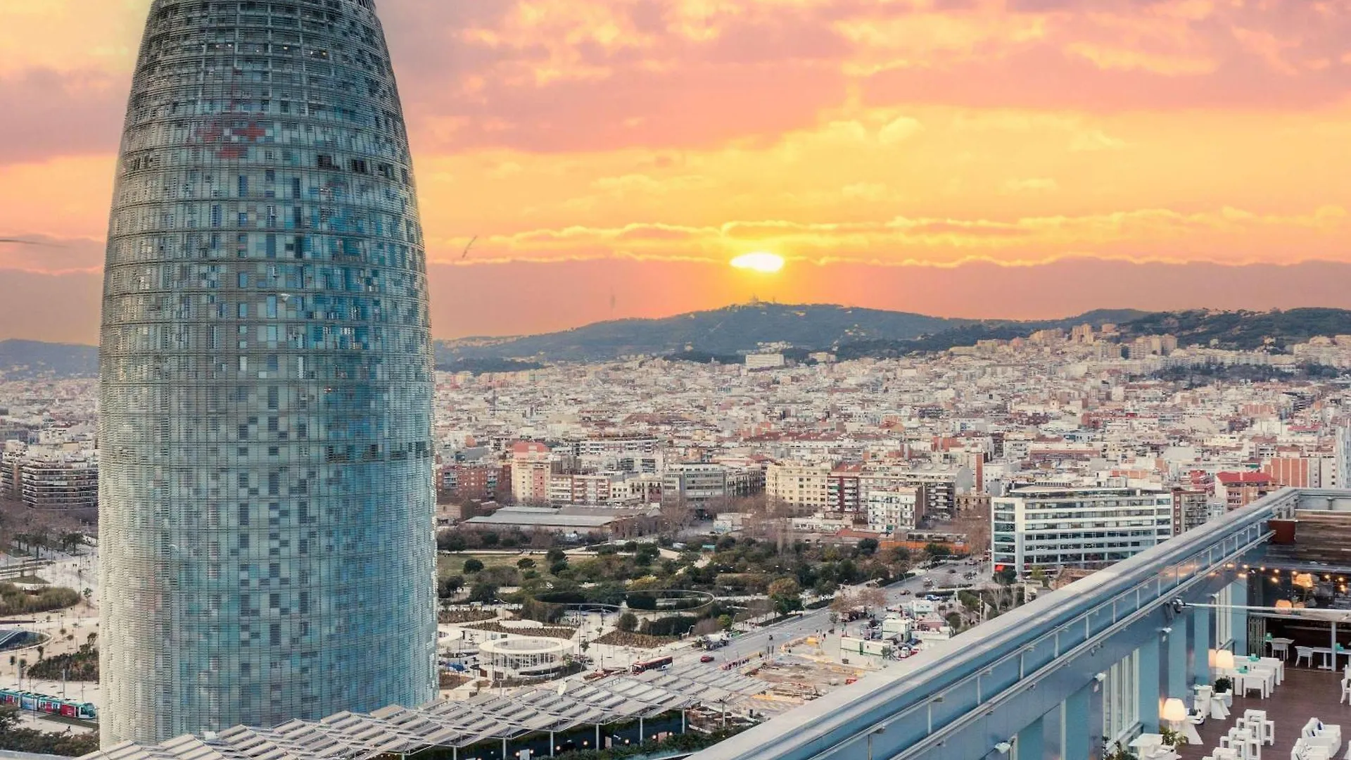 Novotel Barcelona City contacts